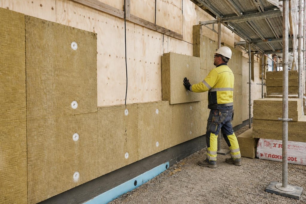 Foto 1 Dele una nueva vida a su edificio: rehabilitación de fachadas en As Pontes