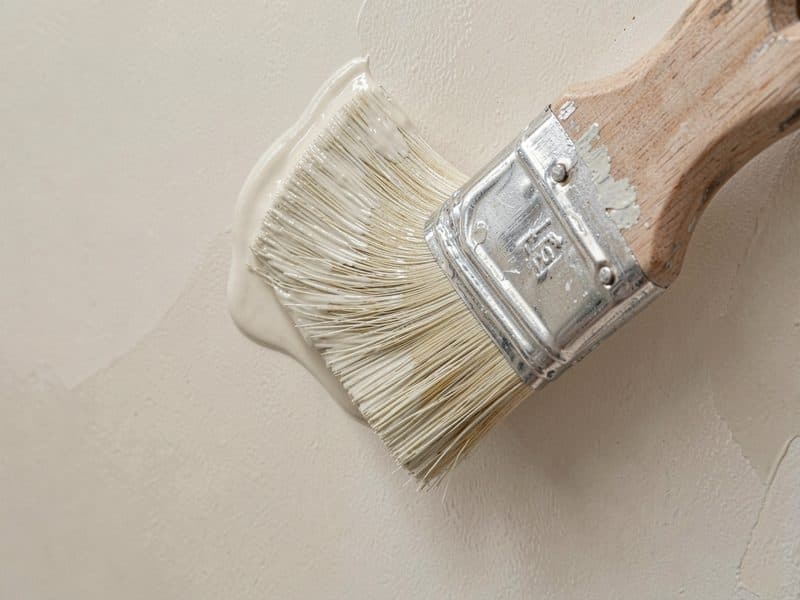 Pintura de las escaleras y zonas comunes de una comunidad de vecinos en Narón