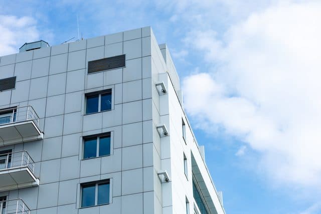 Fachada SATE instalada por Pidenor Galicia en Narón